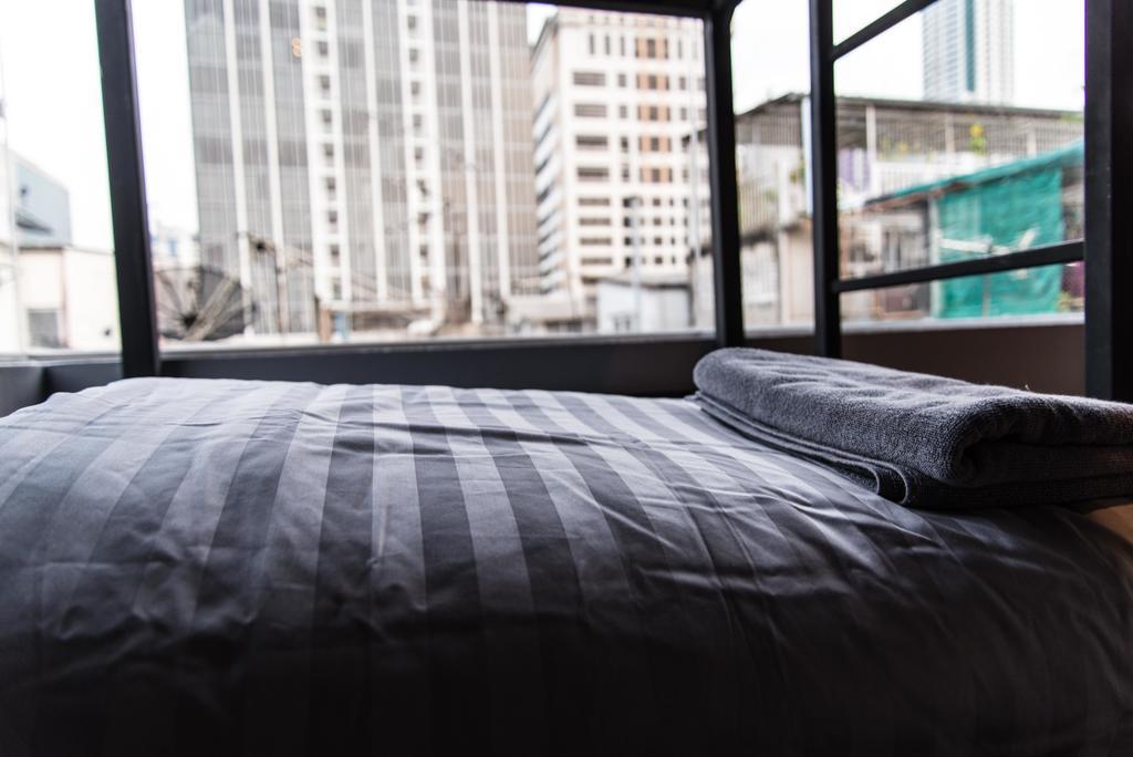 Nap@Pan Hostel Silom Bangkok Luaran gambar